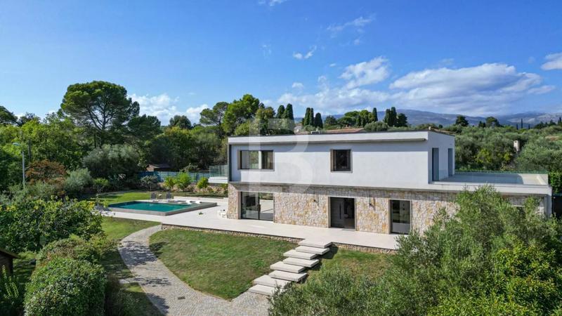 Villa - 326 m² - 9 pièces