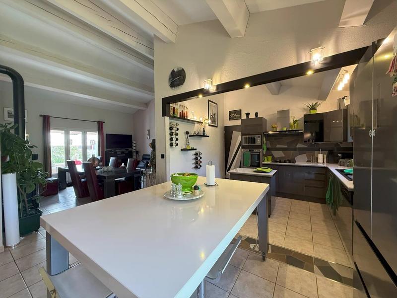 Maison - 105 m² - 5 pièces