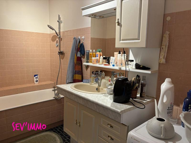 Maison - 205 m² - 5 pièces