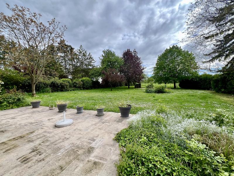 Maison - 240 m² - 10 pièces