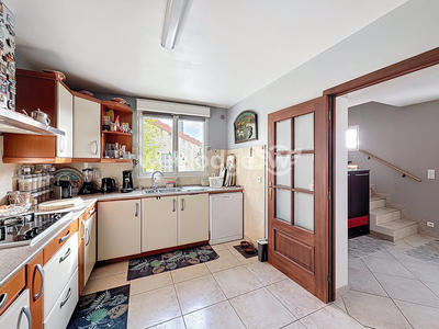 Maison - 145 m² - 5 pièces