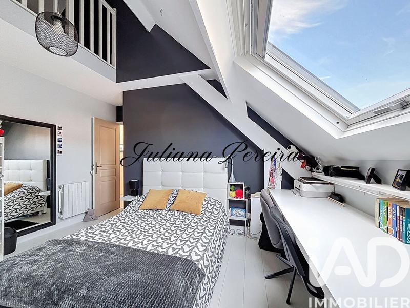 Maison - 180 m² - 7 pièces