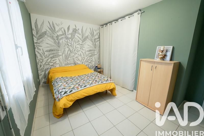 Maison - 179 m² - 9 pièces