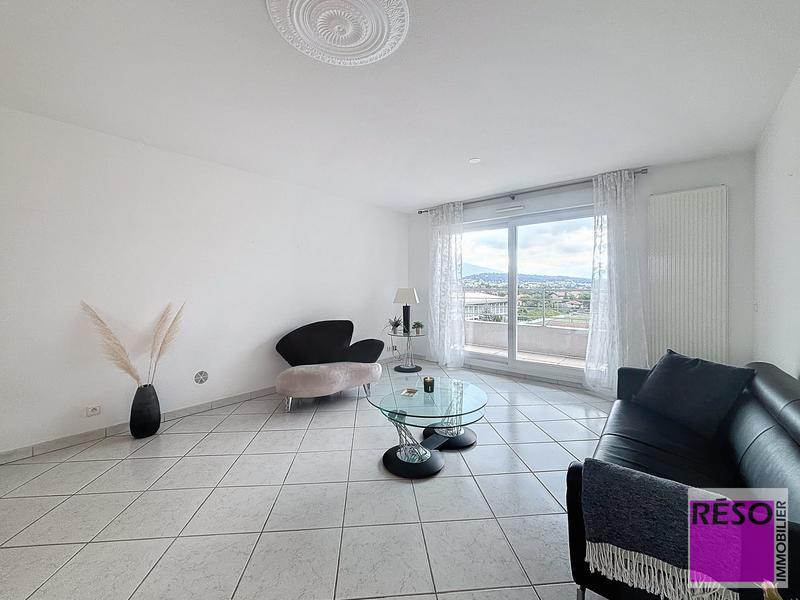 Appartement - 93 m² - 3 pièces