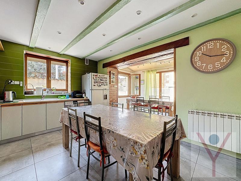 Maison traditionnelle - 182 m² - 5 pièces