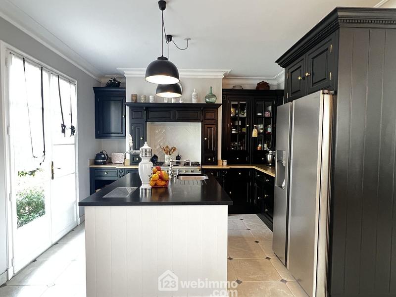 Maison - 190 m² - 6 pièces