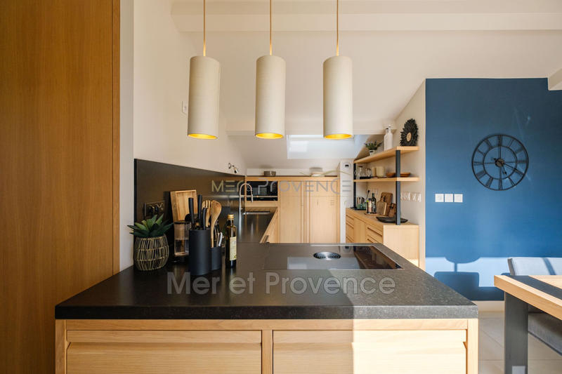 Appartement - 90 m² - 3 pièces