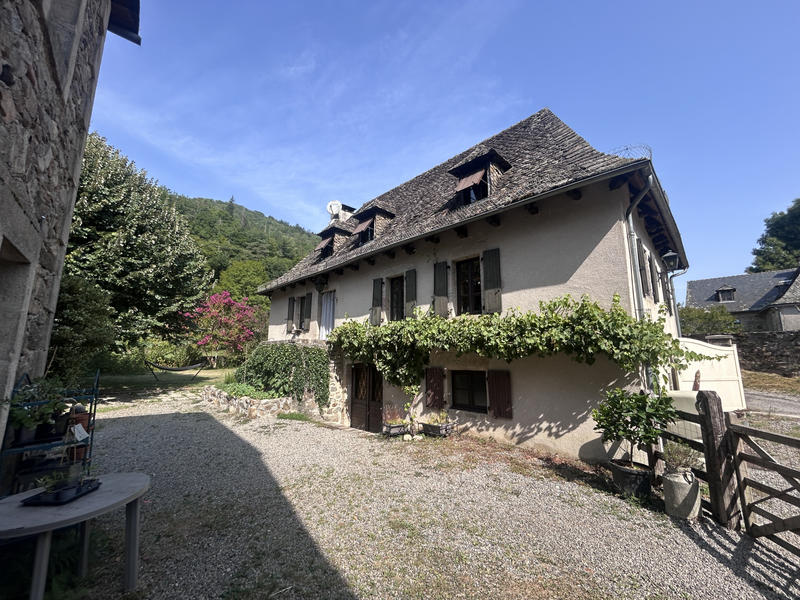 Maison - 146 m² - 7 pièces