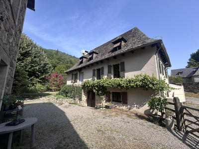 Maison - 146 m² - 7 pièces