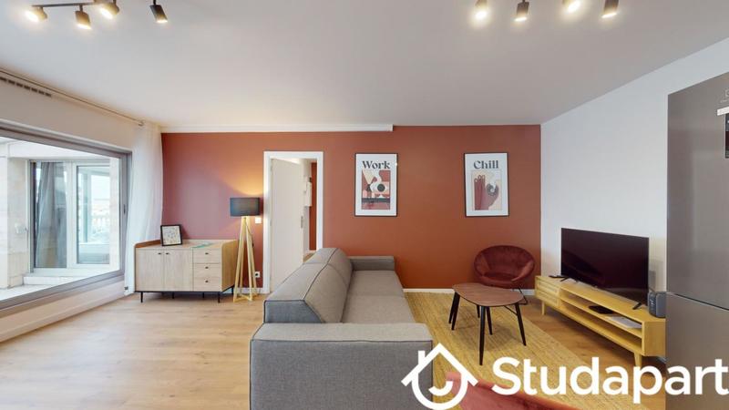 Chambre - 9 m² - 1 pièce