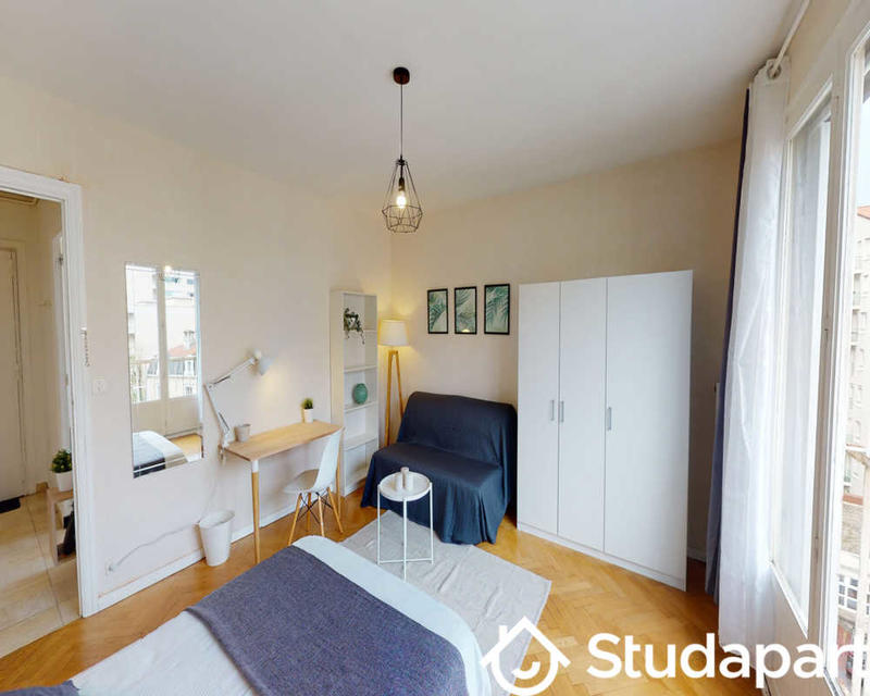 Chambre - 70 m² - 1 pièce