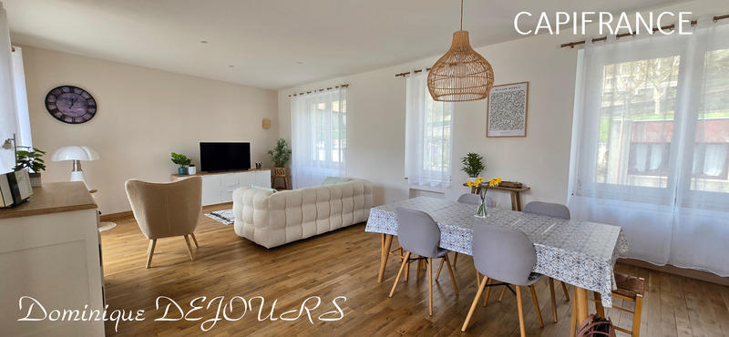 Maison - 230 m² - 9 pièces