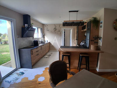 Maison - 135 m² - 6 pièces