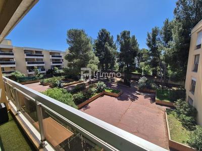 Appartement - 98 m² - 4 pièces