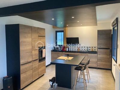 Pavillon - 207 m² - 9 pièces