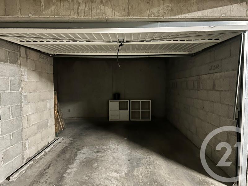 Parking / Garage - 22 m²