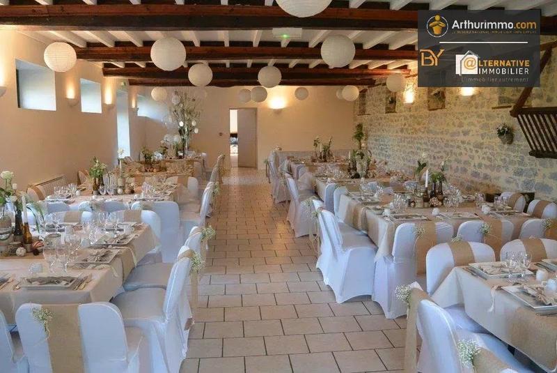 Maison - 979 m² - 26 pièces