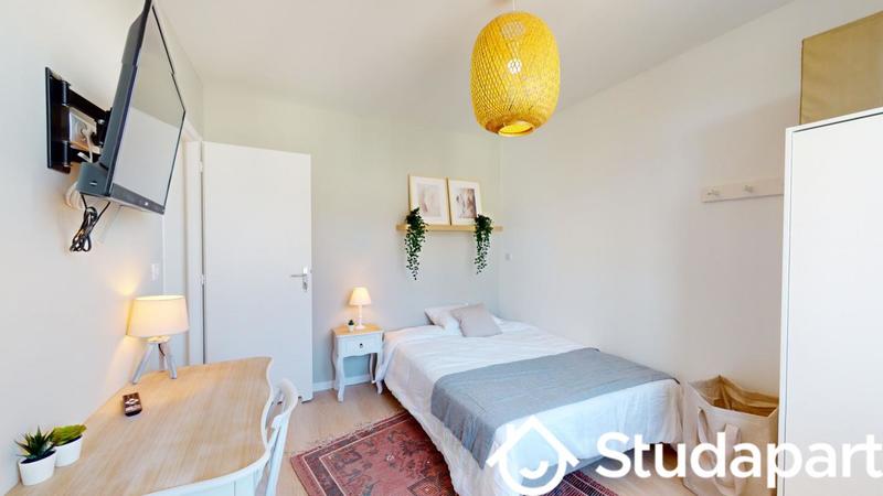 Chambre - 12 m² - 1 pièce