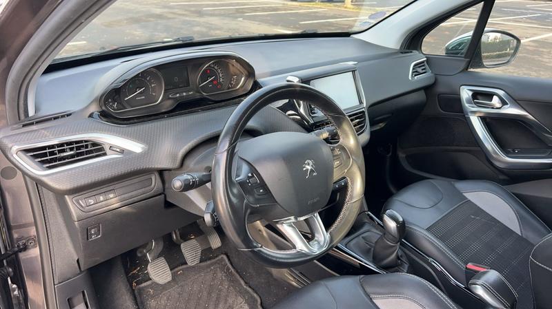 Peugeot 2008 1.2 PureTech 110 Allure