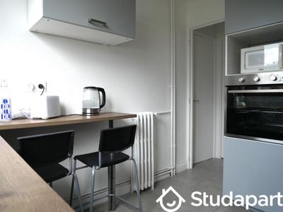 Chambre - 11 m² - 1 pièce