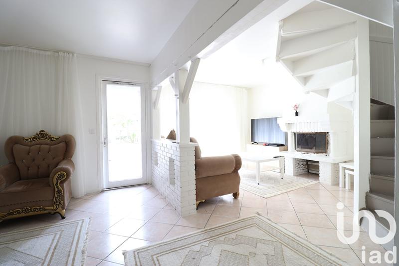 Maison - 92 m² - 6 pièces