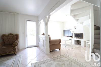 Maison - 92 m² - 6 pièces