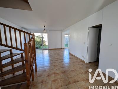 Maison - 122 m² - 5 pièces