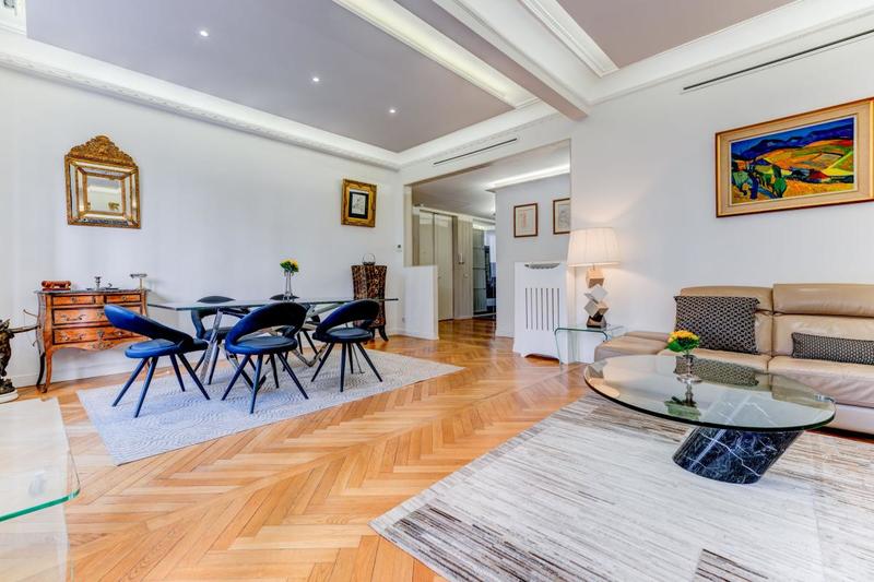 Appartement - 100 m² - 4 pièces