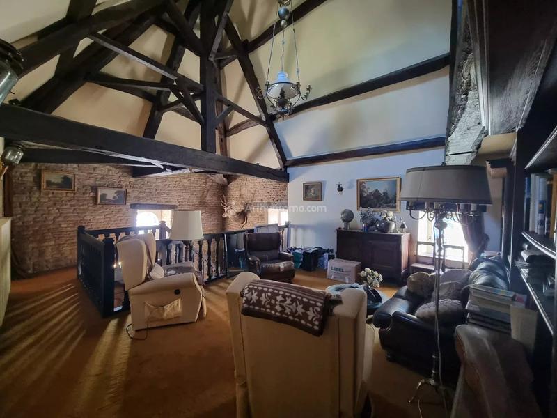 Maison - 288 m² - 9 pièces