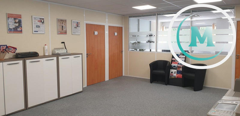 Bureau - 600 m² - 18 pièces