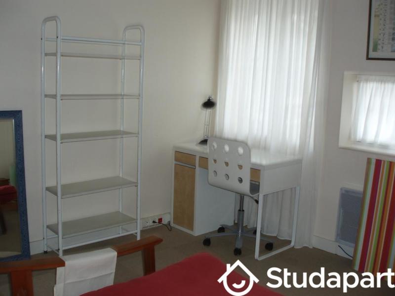 Chambre - 14 m² - 1 pièce