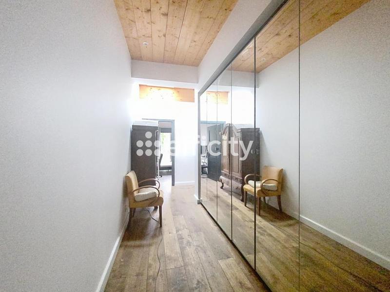 Maison - 193 m² - 7 pièces