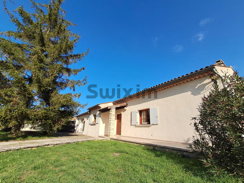 Villa - 176 m² - 8 pièces