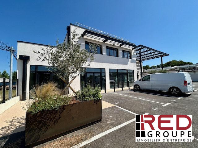 Local commercial - 322 m² - 1 pièce