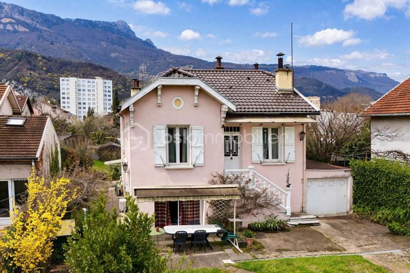 Maison - 167 m² - 7 pièces