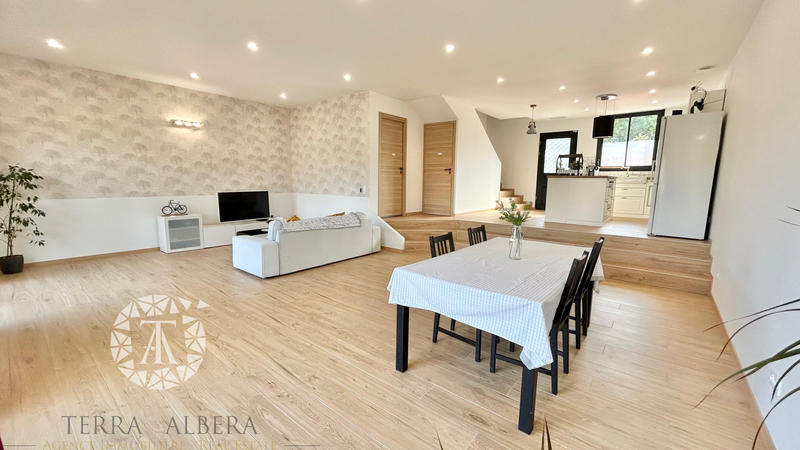 Villa - 127 m² - 5 pièces