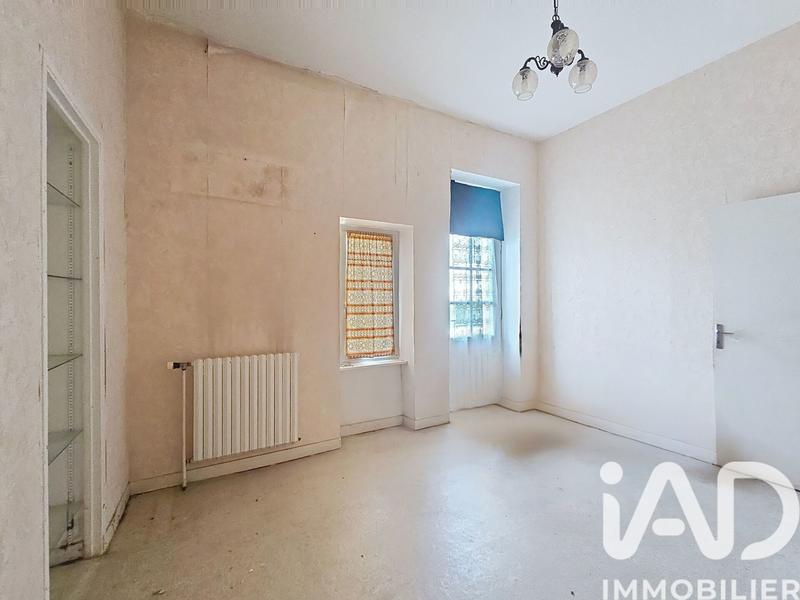 Maison - 240 m² - 11 pièces