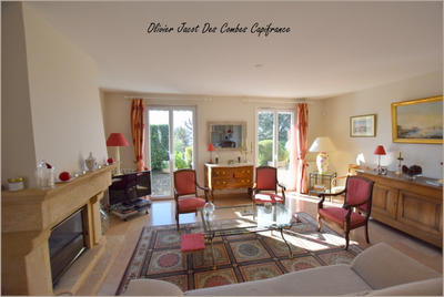 Maison - 185 m² - 6 pièces