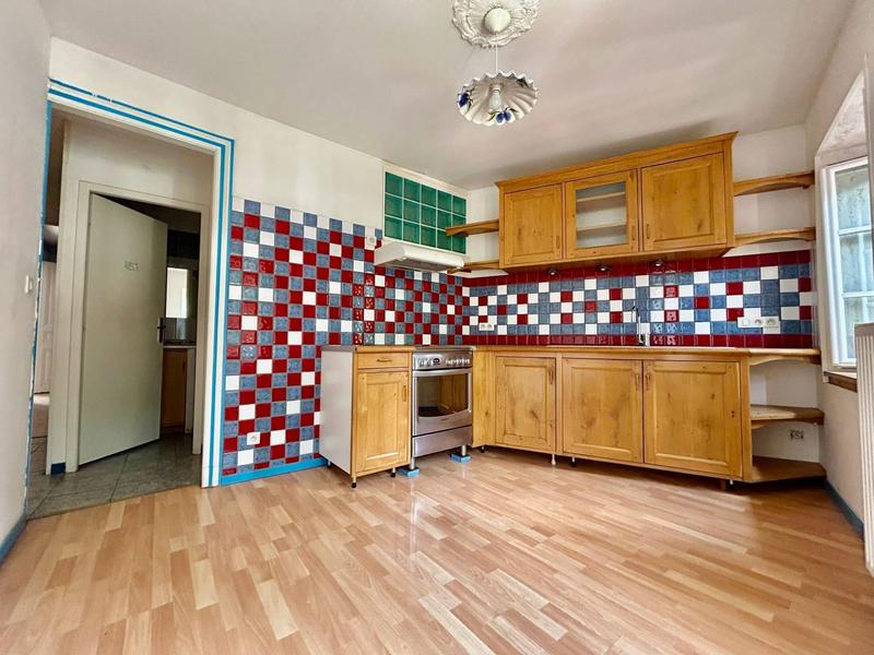 Maison - 304 m² - 11 pièces