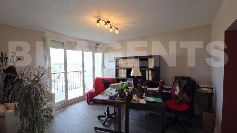 Appartement - 89 m² - 5 pièces