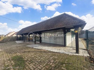 Local commercial - 825 m² - 8 pièces