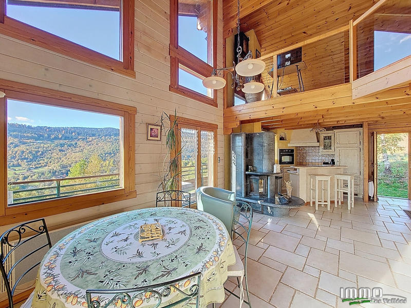 Châlet - 113 m² - 6 pièces