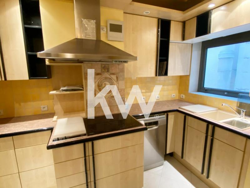 Appartement - 99 m² - 4 pièces