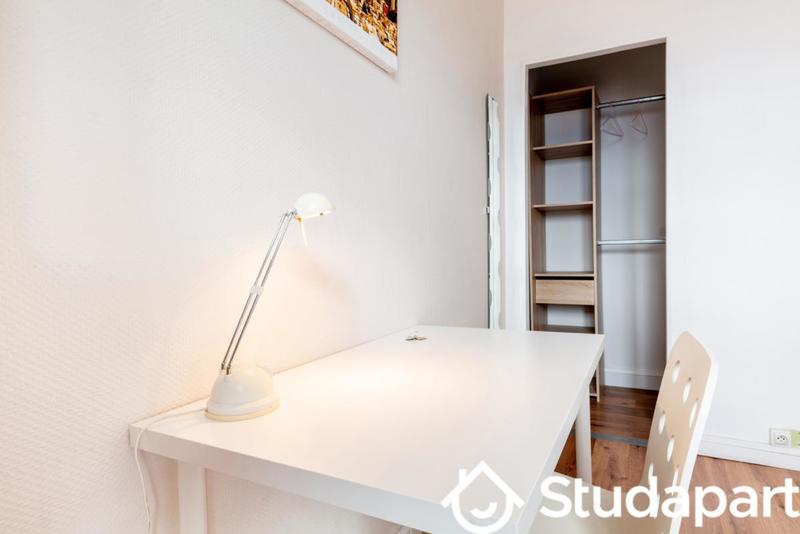 Chambre - 9 m² - 1 pièce