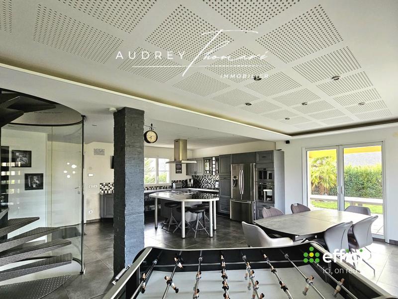 Pavillon - 140 m² - 6 pièces