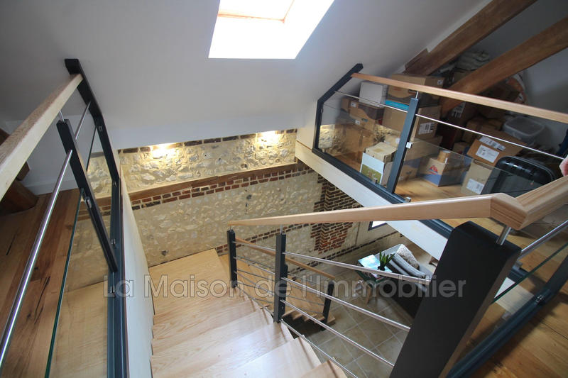 Maison - 218 m² - 6 pièces