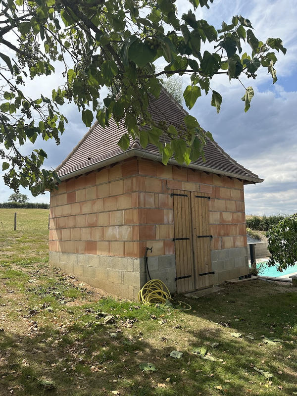 Maison - 230 m² - 7 pièces