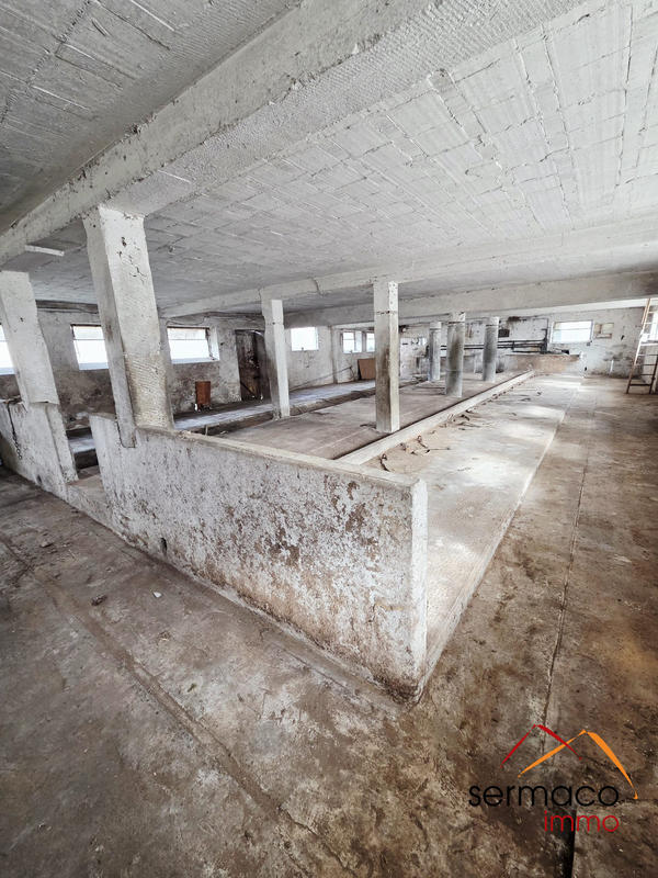 Ferme - 462 m² - 1 pièce