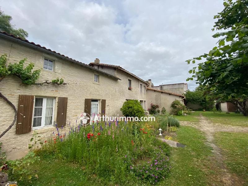 Maison - 203 m² - 14 pièces