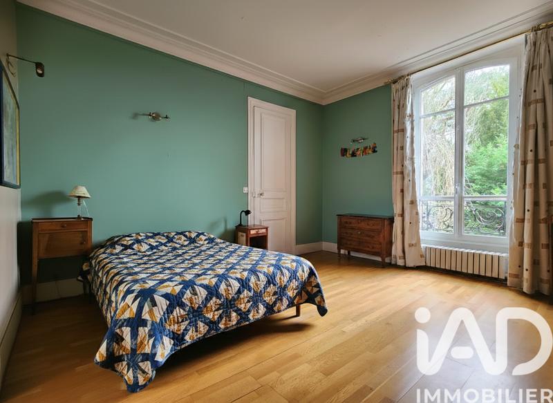 Maison - 300 m² - 9 pièces